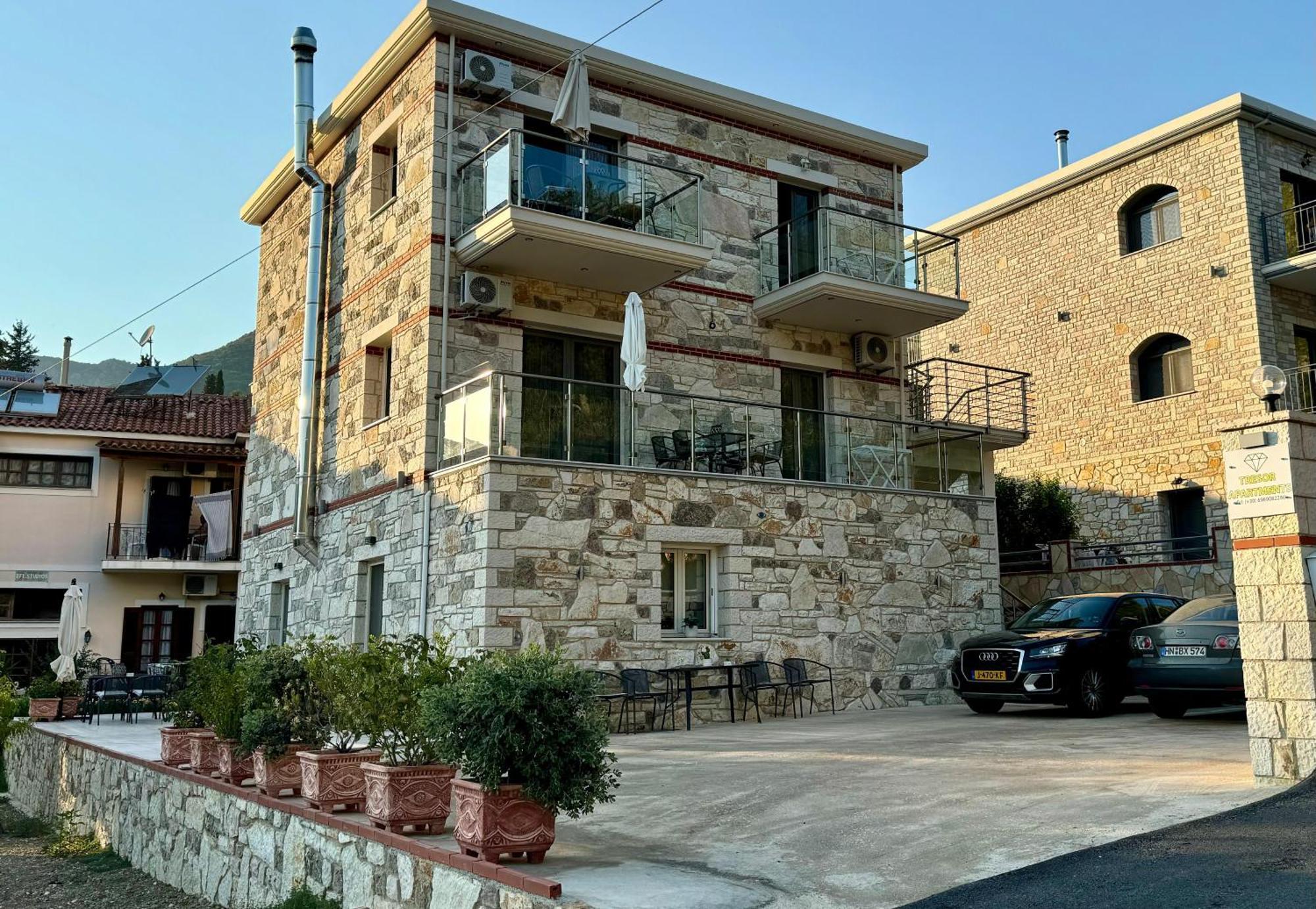 Tresor Apartments Parga Luaran gambar
